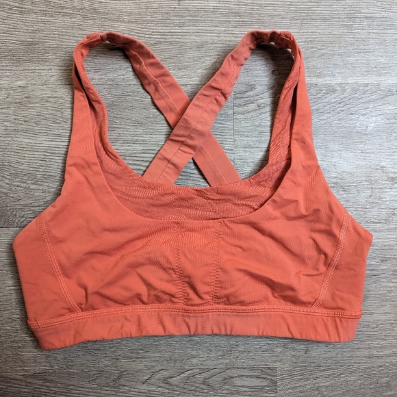 Lululemon Sports Bra - Picture 1 of 1